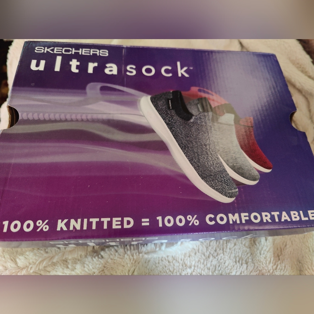 Skechers size 8